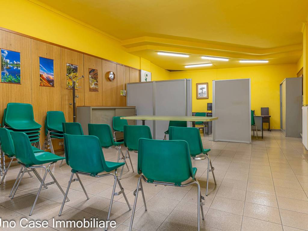 negozio in vendita ad Alpignano