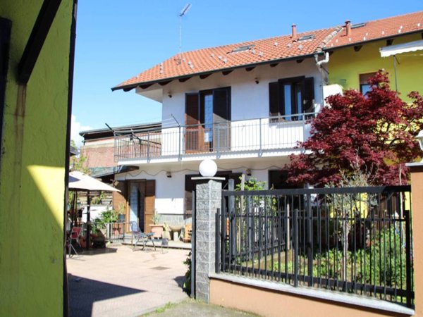 casa indipendente in vendita ad Alpignano