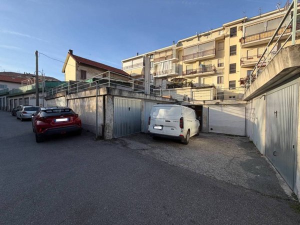 locale commerciale in vendita ad Alpignano