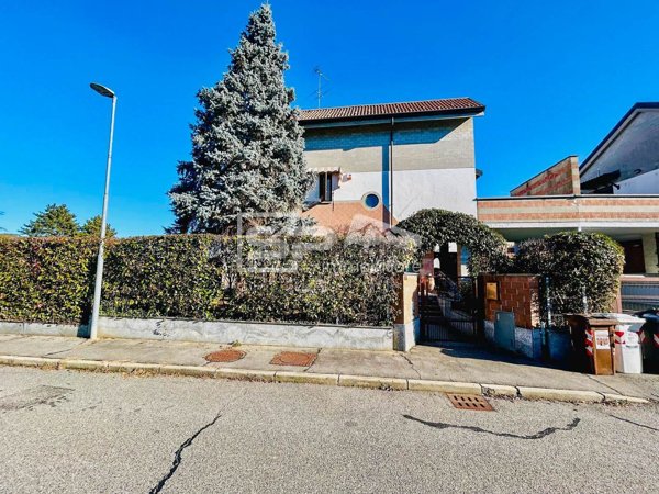 casa indipendente in vendita ad Alpignano