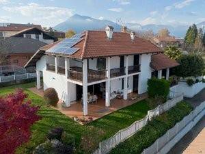 casa indipendente in vendita ad Alpignano