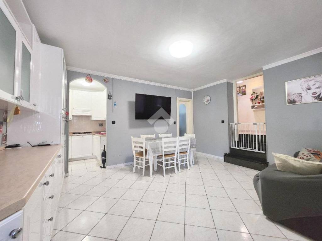 casa indipendente in vendita ad Alpignano