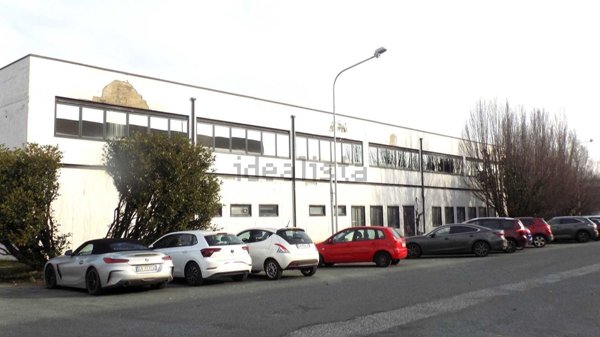 capannone in vendita ad Alpignano