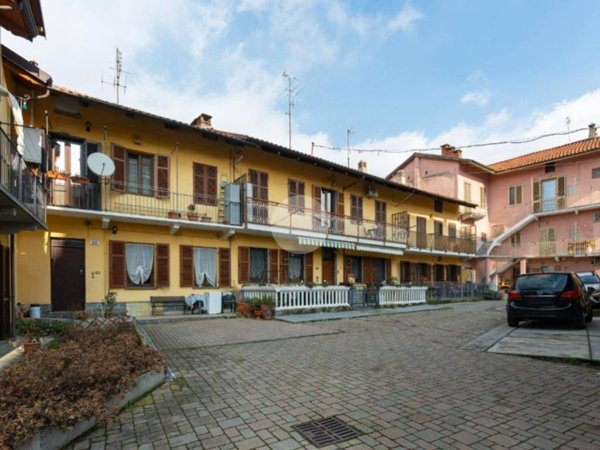casa indipendente in vendita ad Alpignano