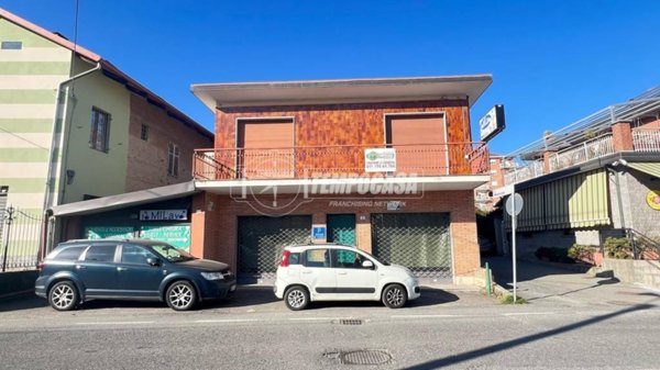 negozio in vendita ad Alpignano