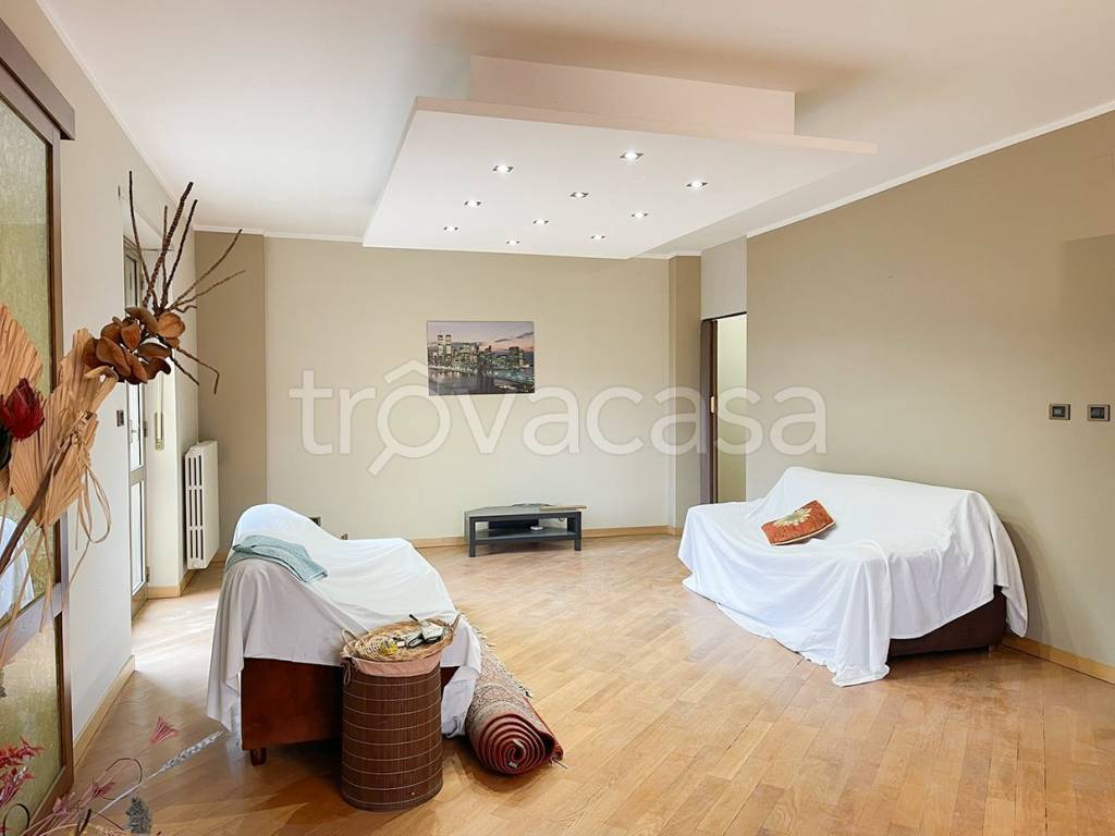 casa indipendente in vendita ad Alpignano