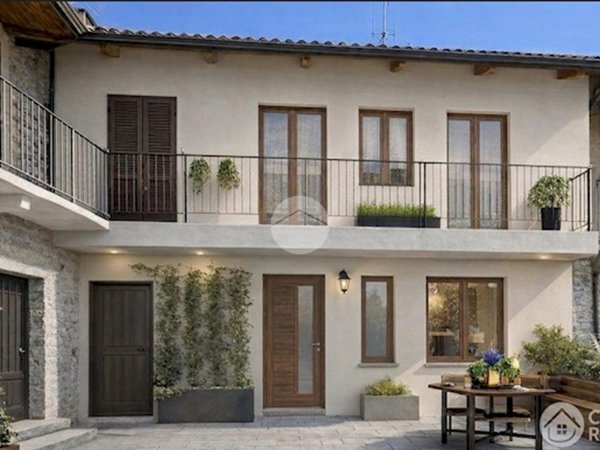 casa indipendente in vendita ad Alpignano