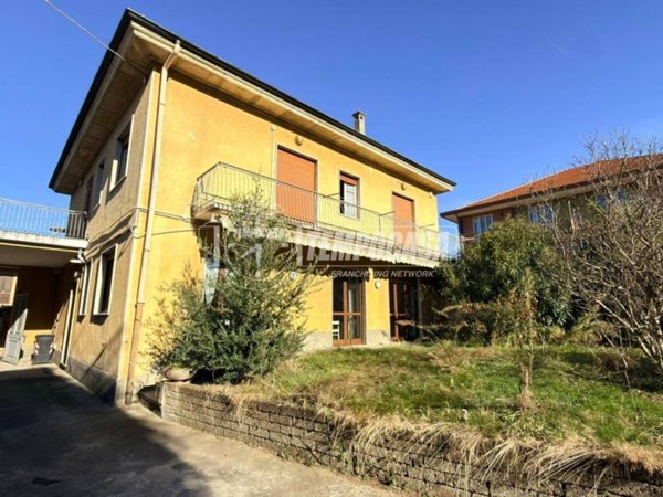 casa indipendente in vendita ad Alpignano