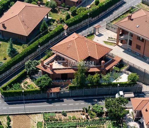 casa indipendente in vendita ad Alpignano