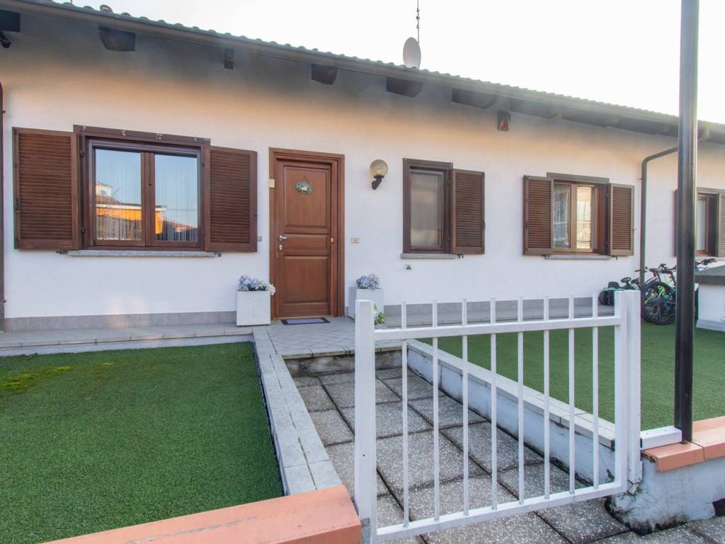 casa indipendente in vendita ad Alpignano