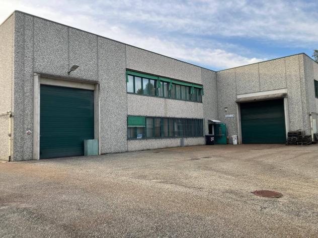 locale commerciale in vendita ad Alpignano