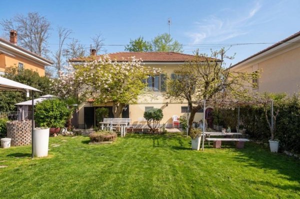 casa indipendente in vendita ad Alpignano