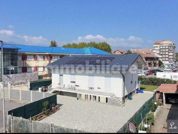 casa indipendente in vendita ad Alpignano