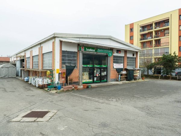 locale commerciale in vendita ad Alpignano