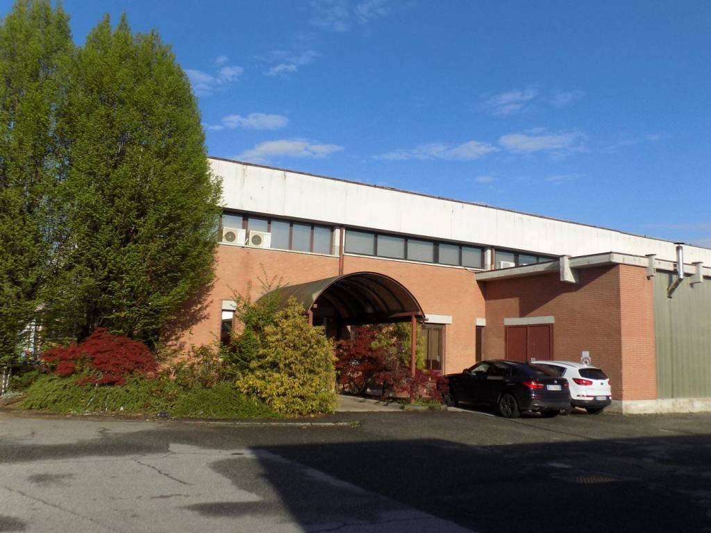 locale commerciale in vendita ad Alpignano