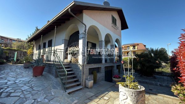 casa indipendente in vendita ad Alpignano
