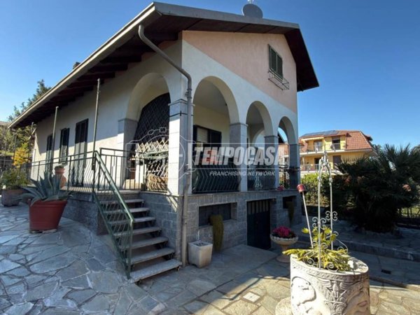 casa indipendente in vendita ad Alpignano