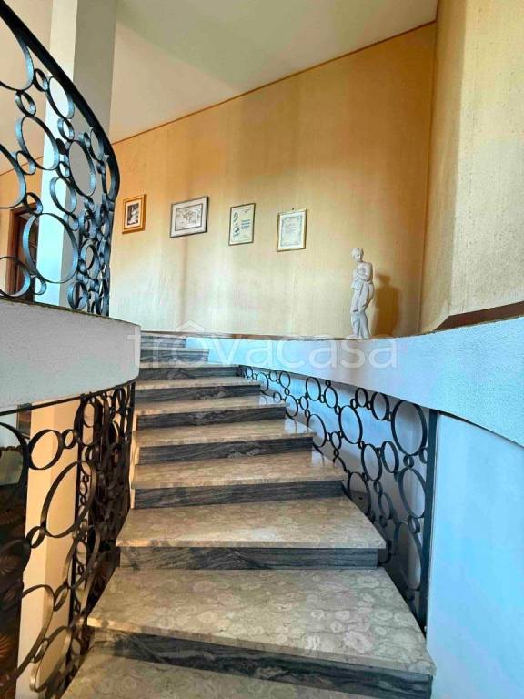 casa indipendente in vendita ad Alpignano