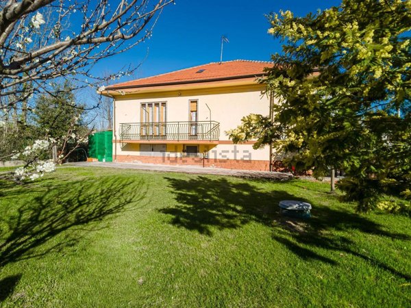 casa indipendente in vendita ad Alpignano
