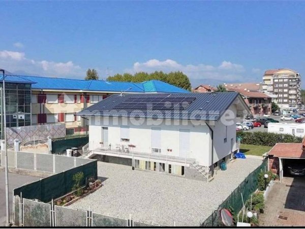 casa indipendente in vendita ad Alpignano
