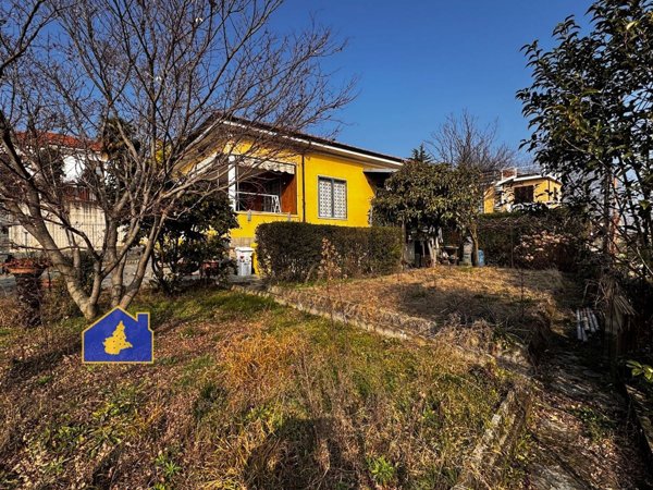casa indipendente in vendita ad Alpignano