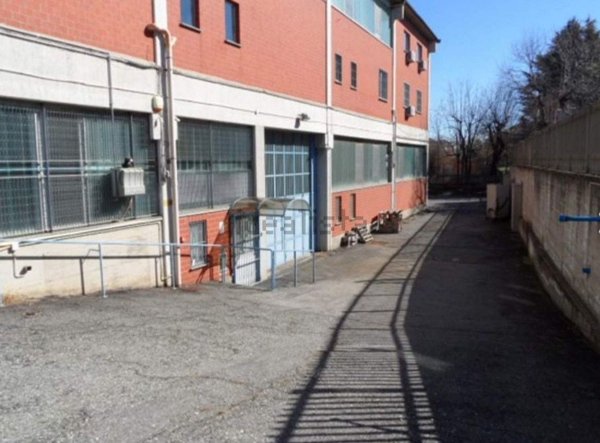 capannone in vendita ad Alpignano
