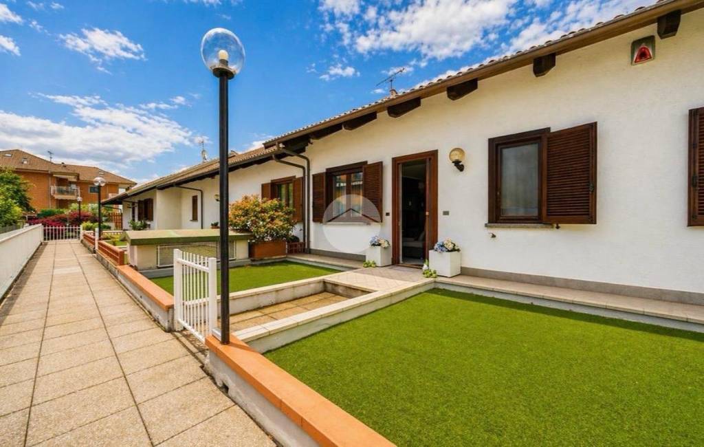 casa indipendente in vendita ad Alpignano