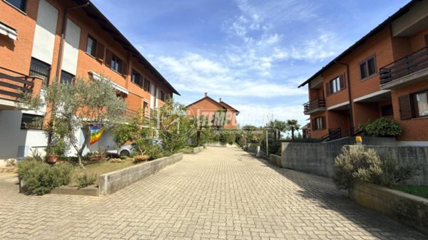 casa indipendente in vendita ad Alpignano