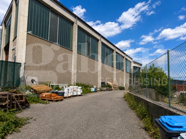 capannone in vendita ad Alpignano