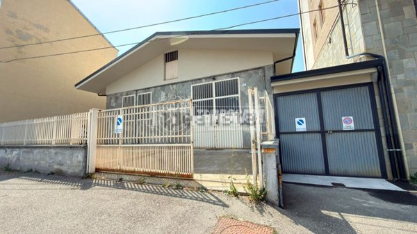 locale di sgombero in vendita ad Alpignano