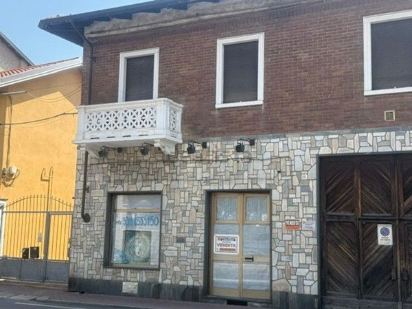 locale commerciale in vendita ad Alpignano