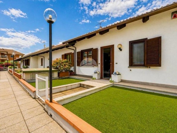 casa indipendente in vendita ad Alpignano