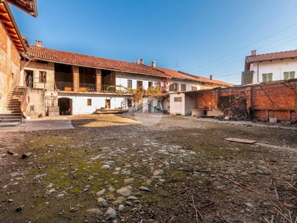 casale in vendita ad Alpignano
