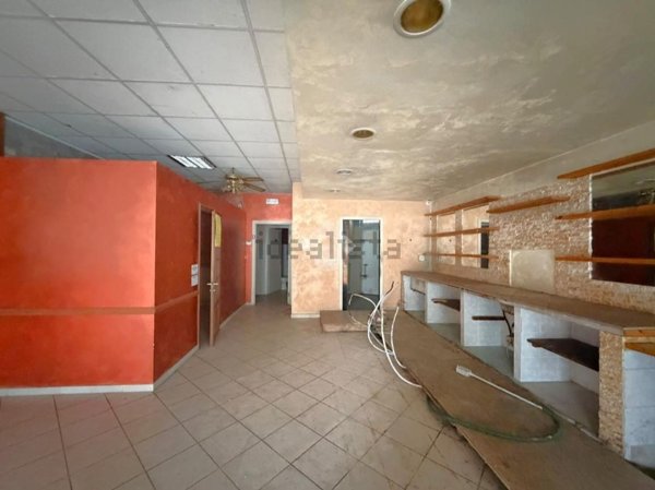 negozio in vendita ad Alpignano