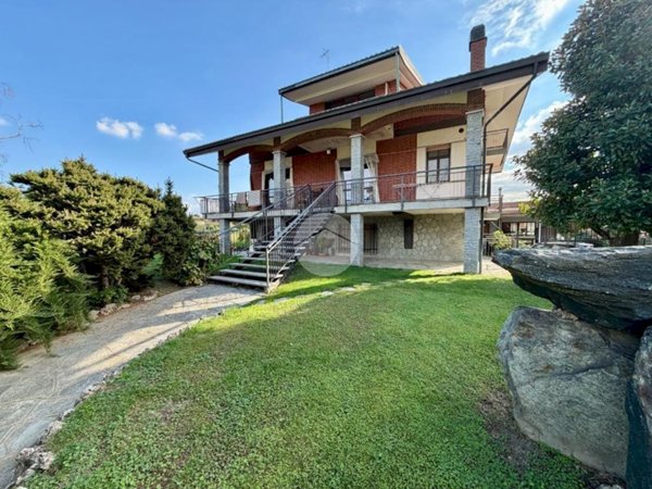 casa indipendente in vendita ad Alpignano