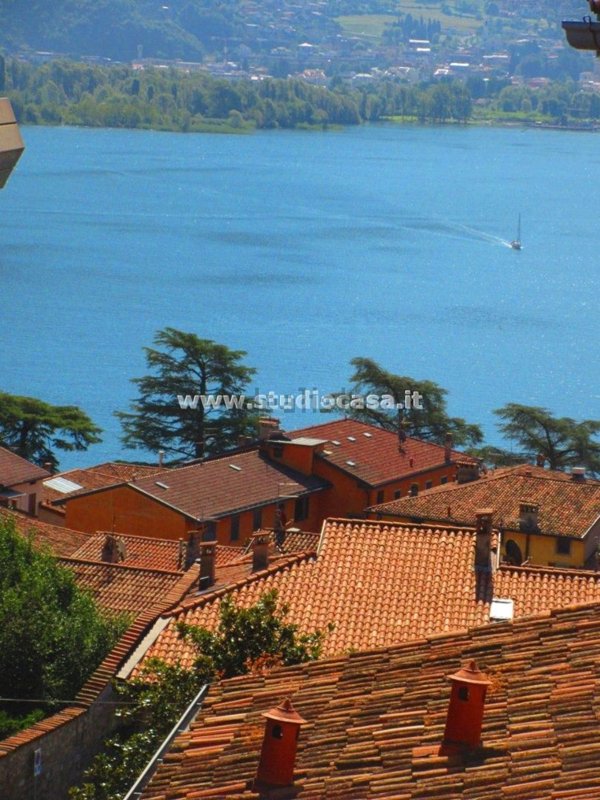 casa indipendente in vendita a Lovere