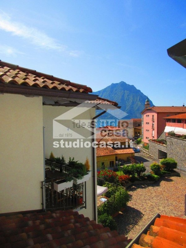 casa indipendente in vendita a Lovere