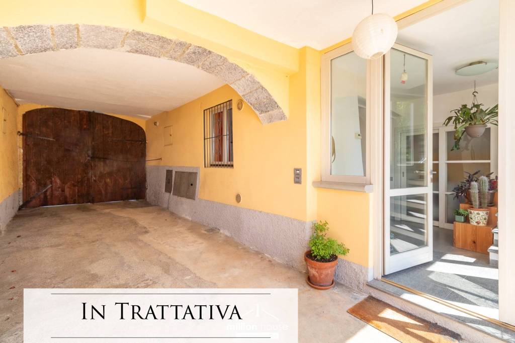 casa indipendente in vendita a Lovere