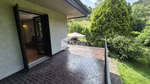 casa indipendente in vendita a Lovere