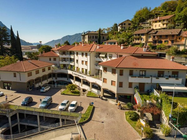 locale commerciale in vendita a Lovere