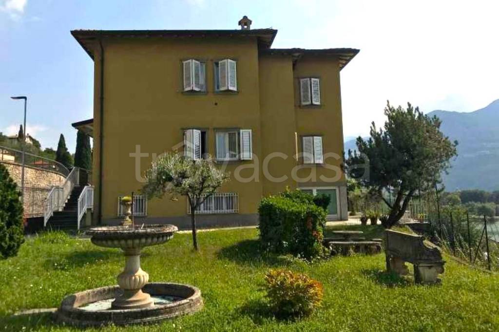 appartamento in vendita a Lovere