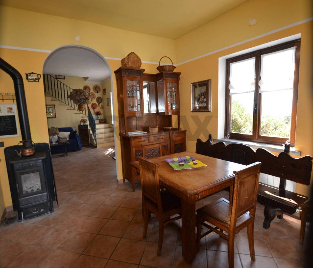 casa indipendente in vendita a Lovere