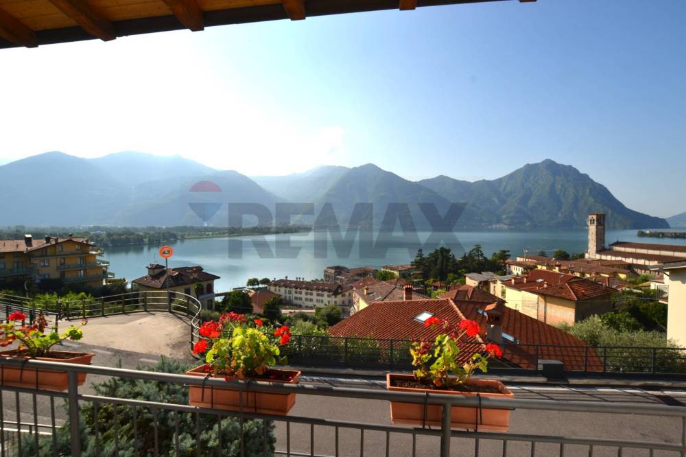 casa indipendente in vendita a Lovere