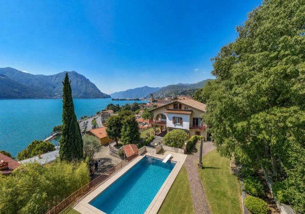 casa indipendente in vendita a Lovere