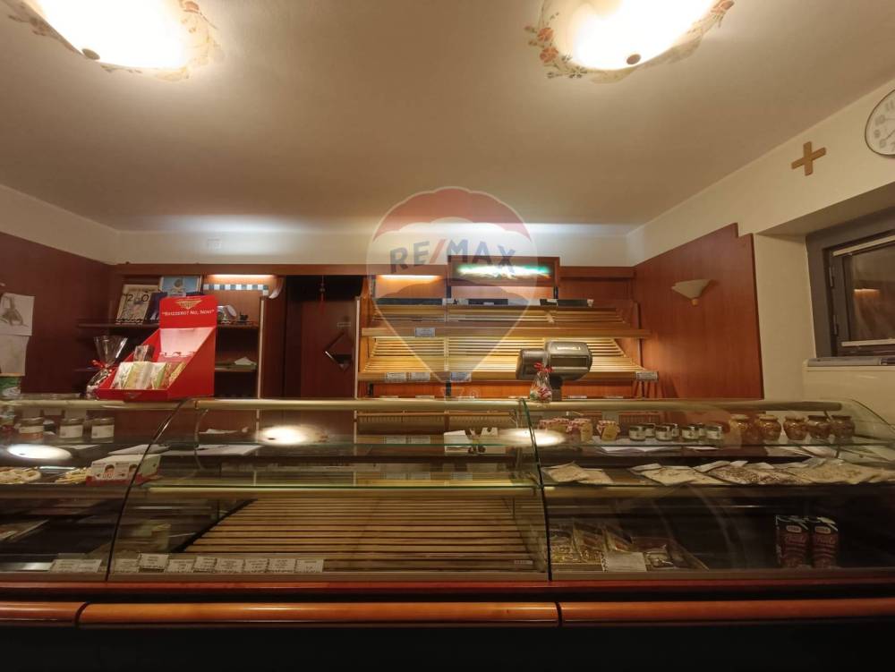 negozio in vendita a Lurano