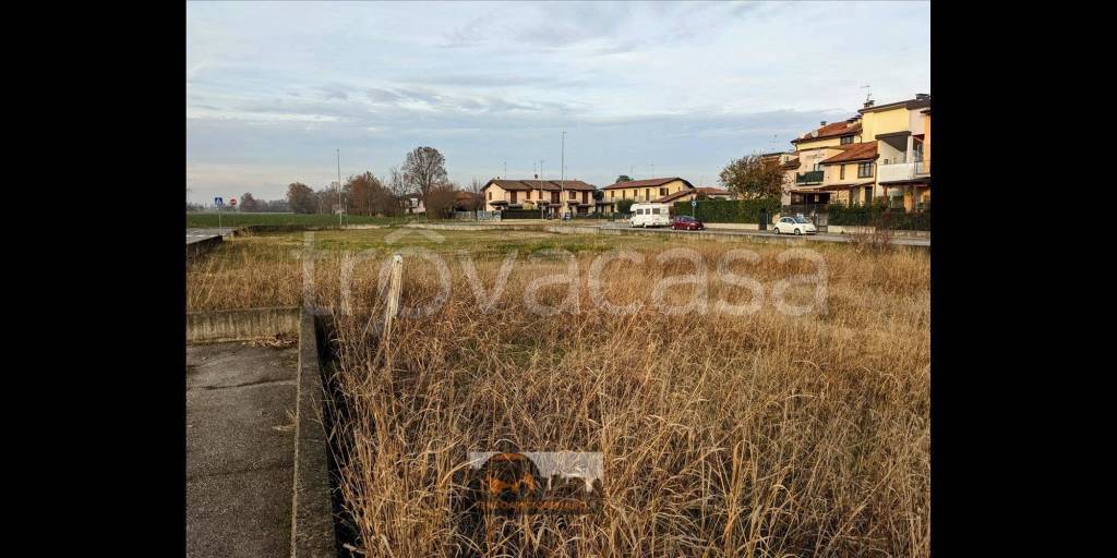 terreno agricolo in vendita a Lurano