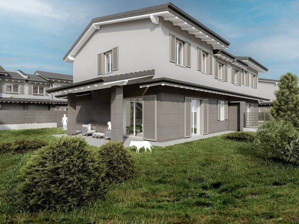 casa indipendente in vendita a Lurano