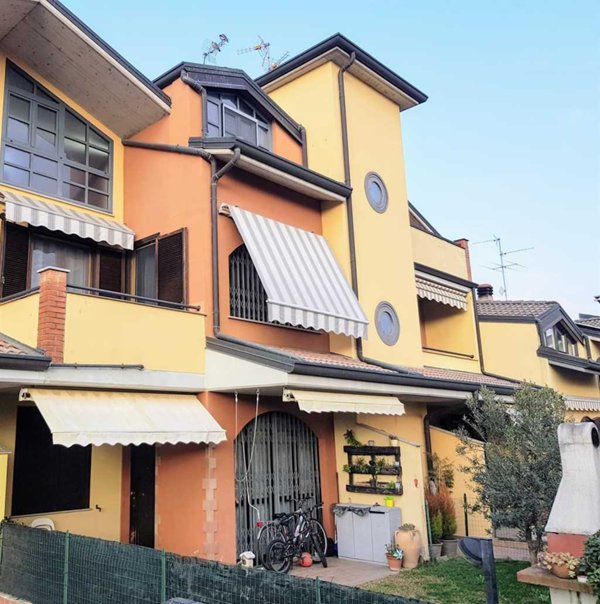 appartamento in vendita a Lurano