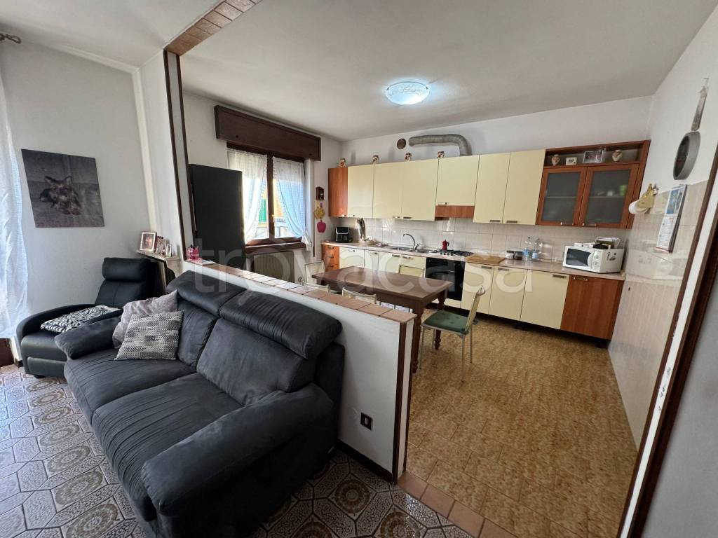 casa indipendente in vendita a Lurano
