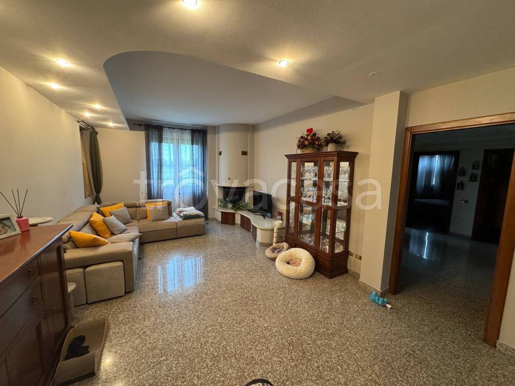 casa indipendente in vendita a Lurano